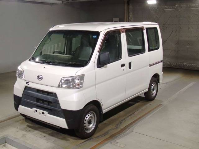 3233 DAIHATSU HIJET VAN S321V 2018 г. (TAA Kinki)